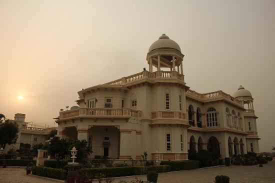 balaram-palace-resort.jpg