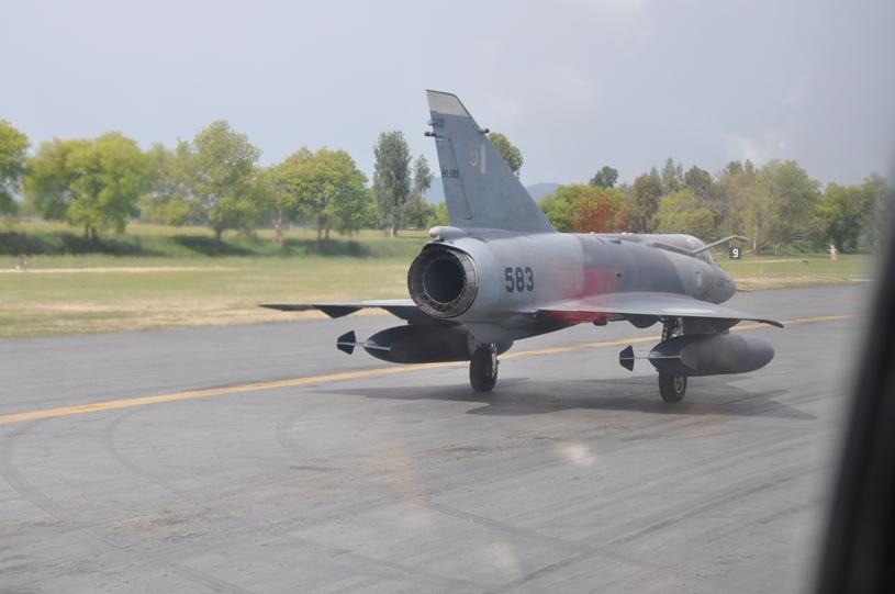 Mirage-III+IL-78+Midas+R09-001+Pakistan+Air+Force+(1).jpg