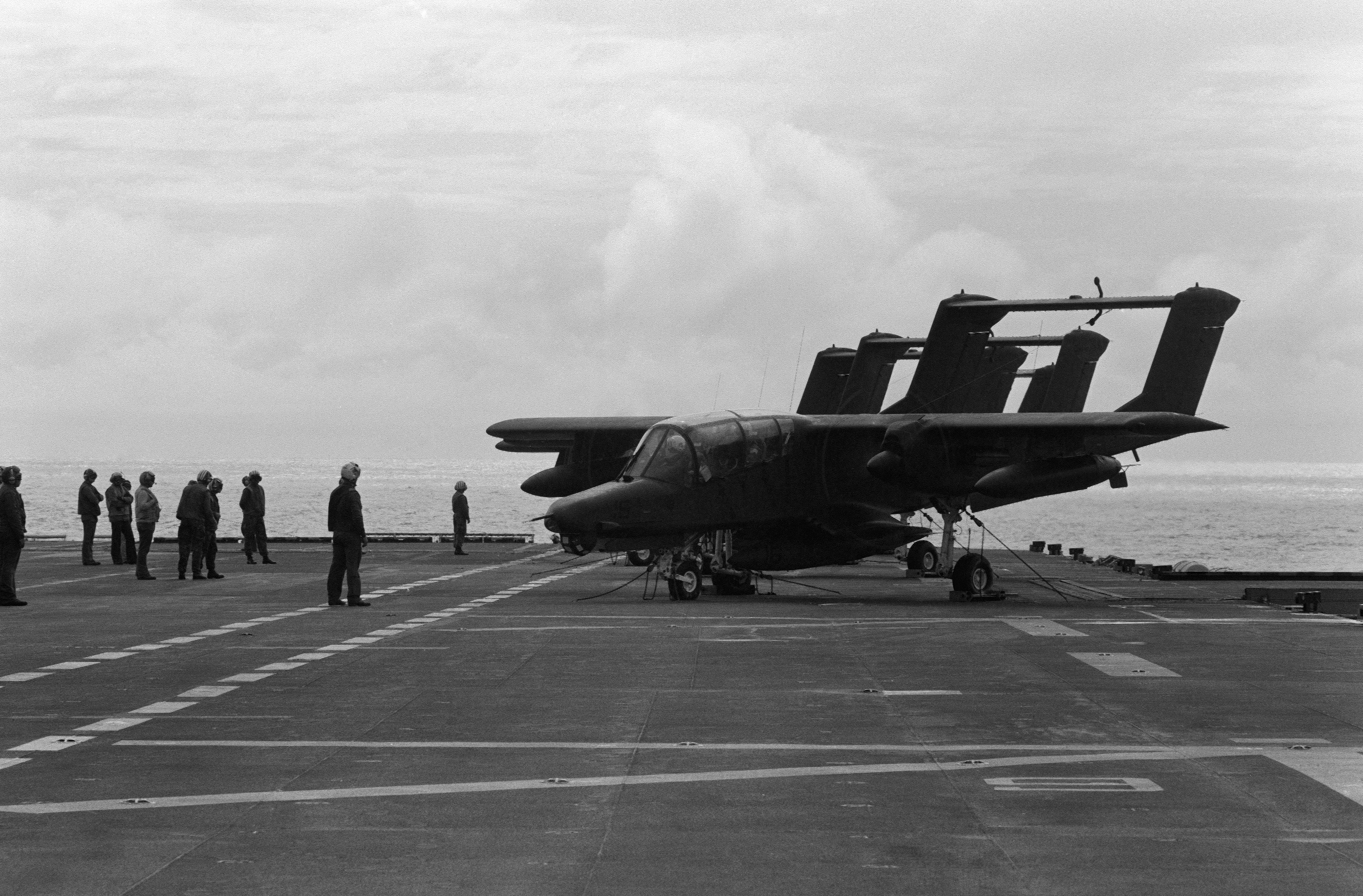 OV-10D_USS_Nassau_1983.jpeg