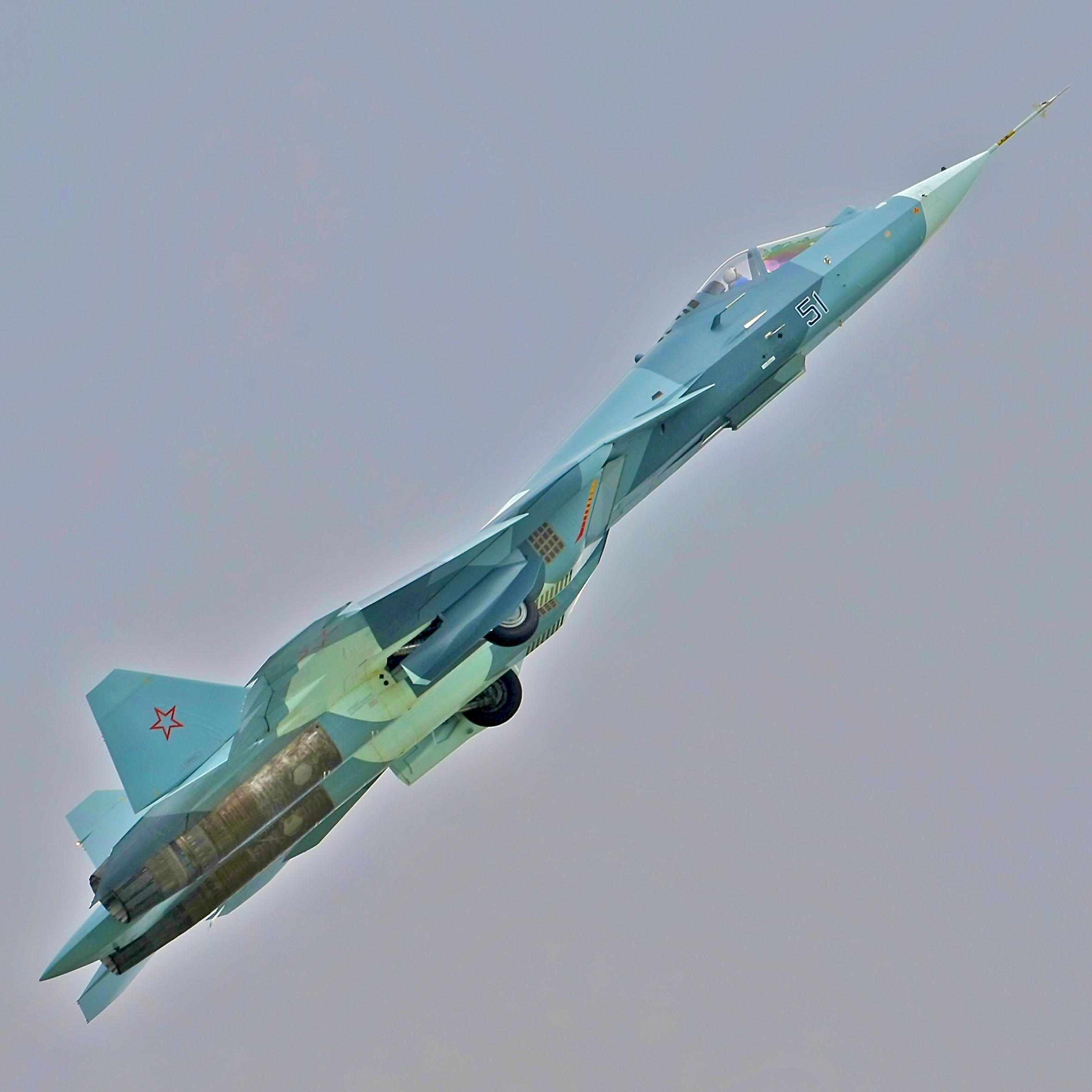 Sukhoi-T-50-PAK-FA-KnAAPO-15.jpg