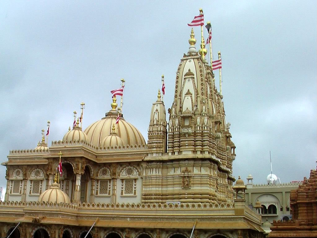 BAPS+Swaminarayan+Temple+Bochasan+(1).jpg