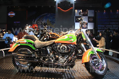 Harley-Tricolor-FatBoy-1.jpg
