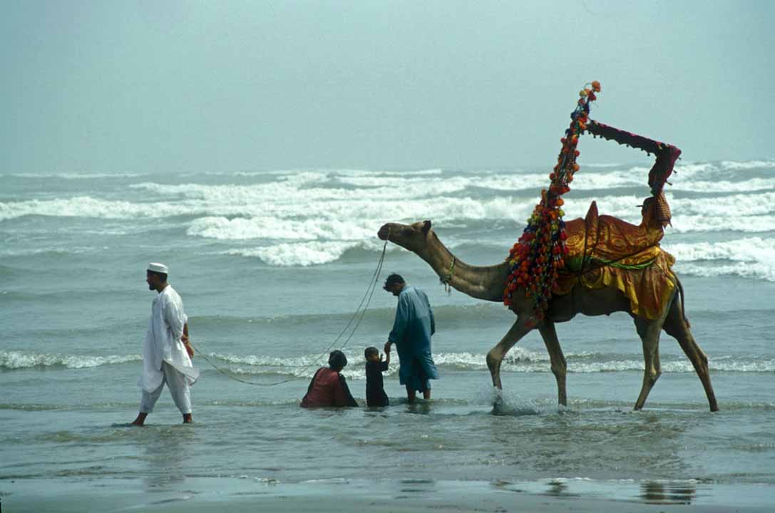 Pakistan_Karachi_Beach1.jpg.jpeg