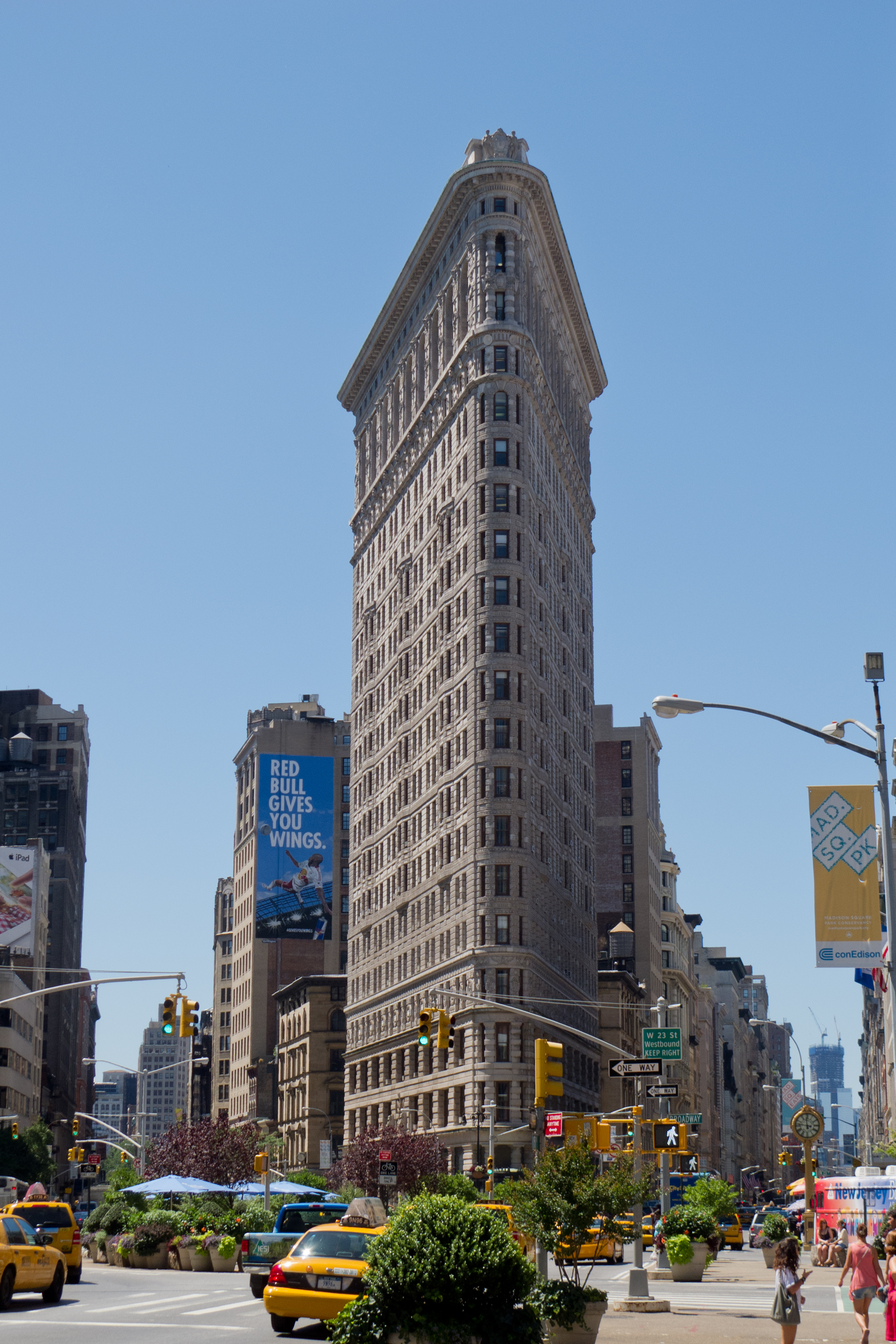 Flatiron_Building_-_01.jpg