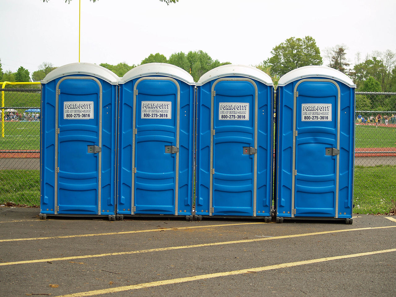 1280px-Porta_Potty_by_David_Shankbone.jpg