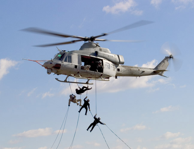 AIR_UH-1Y_Ropedown_lg.jpg