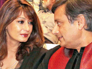 twitter-browl-shashi-tharoor-gets-into-a-border-love-row.jpg