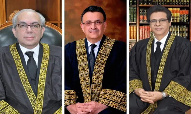 <p>The combination photo shows Justice Munib Akhtar (L), CJP Umar Ata Bandial (C) and Justice Muhammad Ali Mazhar — SC website</p>
