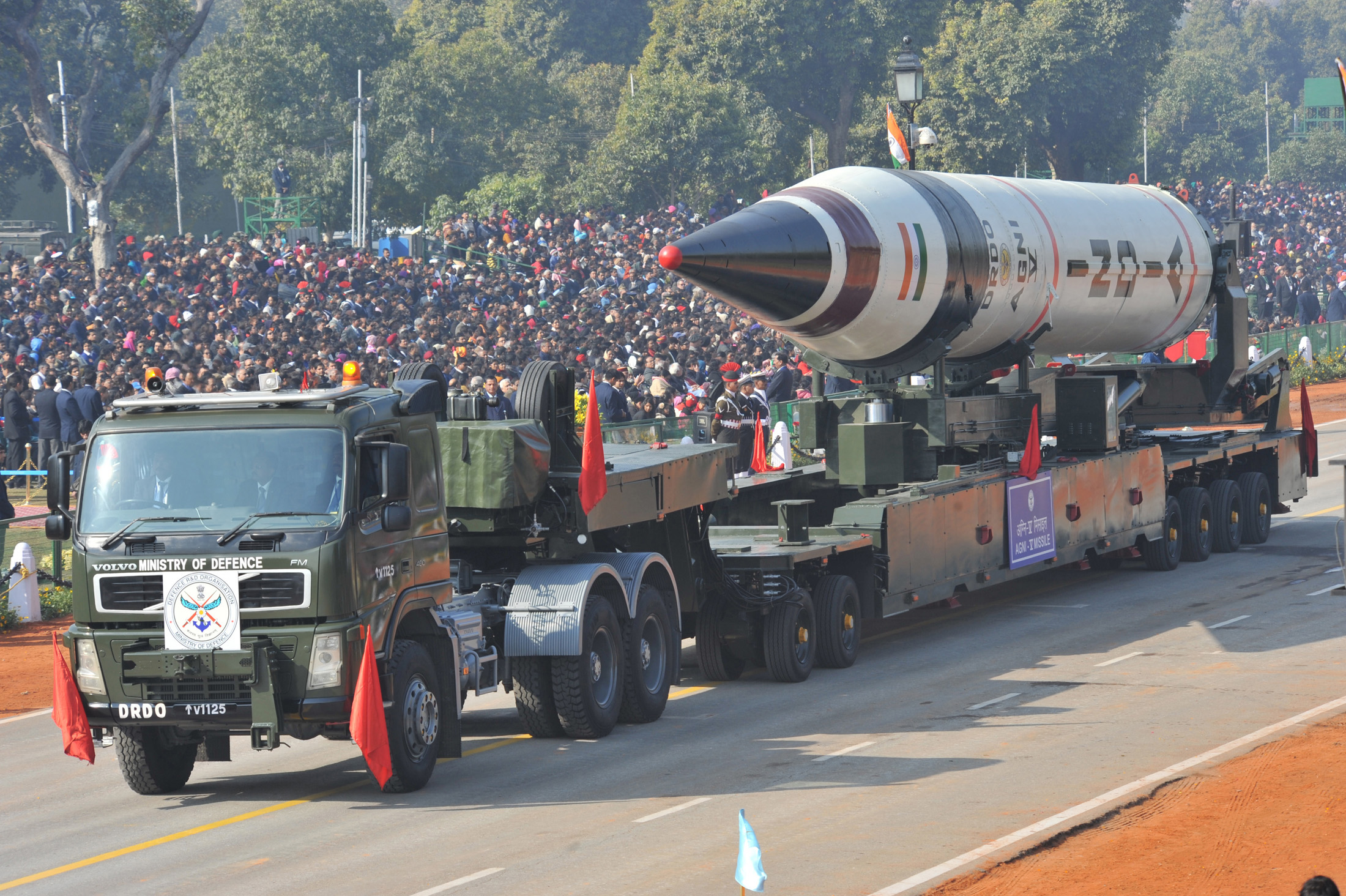 Agni-V-Ballistic-Missile-India-02.jpg