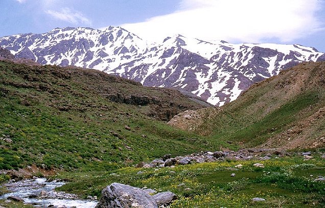 zagros_valley.jpg