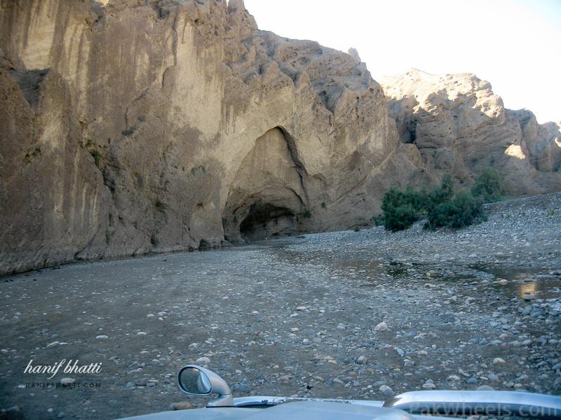 336274-Shirin-Farhad---Cave-City-Balochistan---Libra-CaveCity-ShirinFarhad-Dec-2011-900Ti-064.jpg
