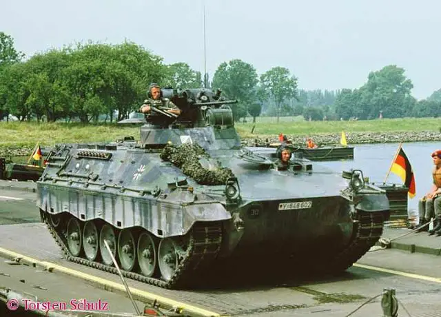 Marder_1A2_tracked_armoured_infantry_fighting_combat_vehicle_German_Army_Germany_640_002.jpg