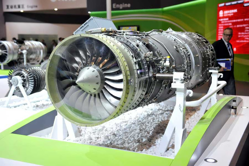 Minshan+Aircraft+Engine+Unveiled+At+Airshow+China+2012_4.jpg