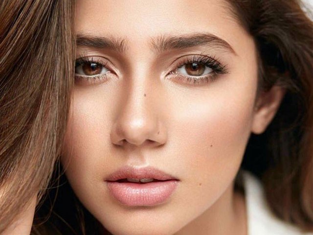 1427855-mahira-1496652030-371-640x480.jpg