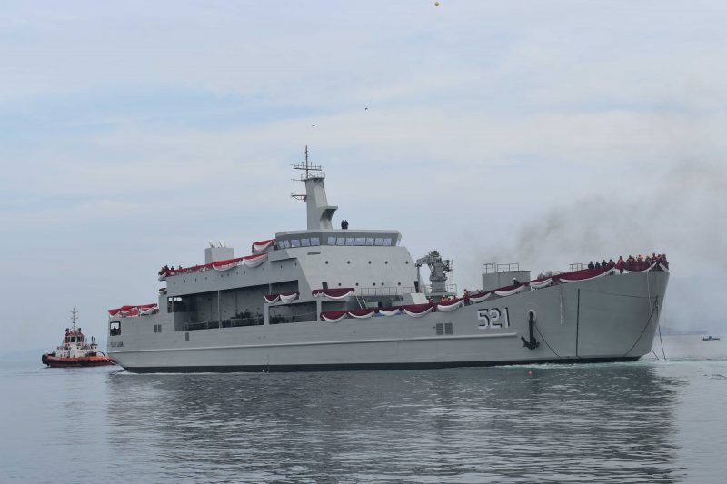 KRI-Teluk-Lada.jpg