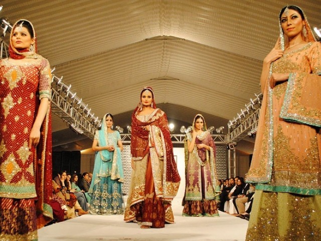 6-Lahore-Fashion-INP-640x480.jpg