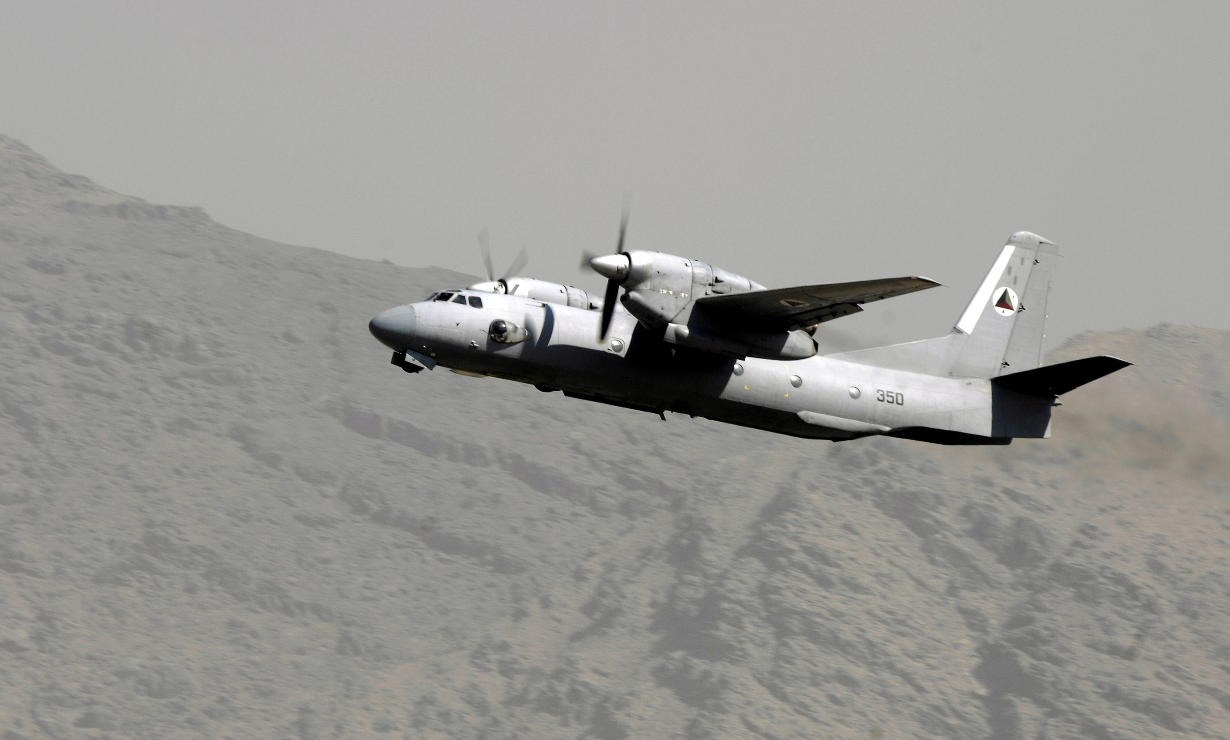 AN-32_cargo_plane_of_the_Afghan_Air_Force.jpg