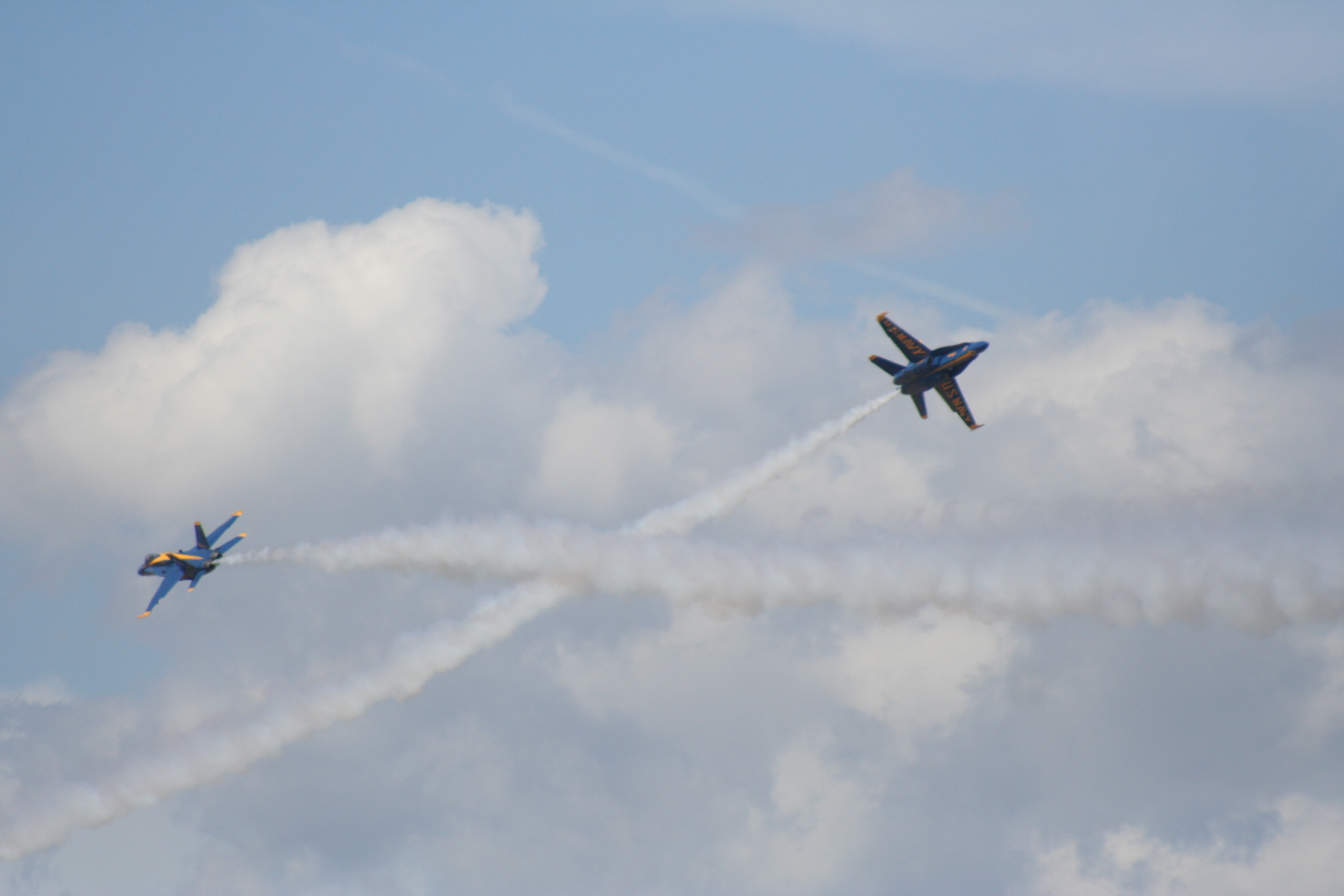 Blue_angels_path_cross_2.jpg