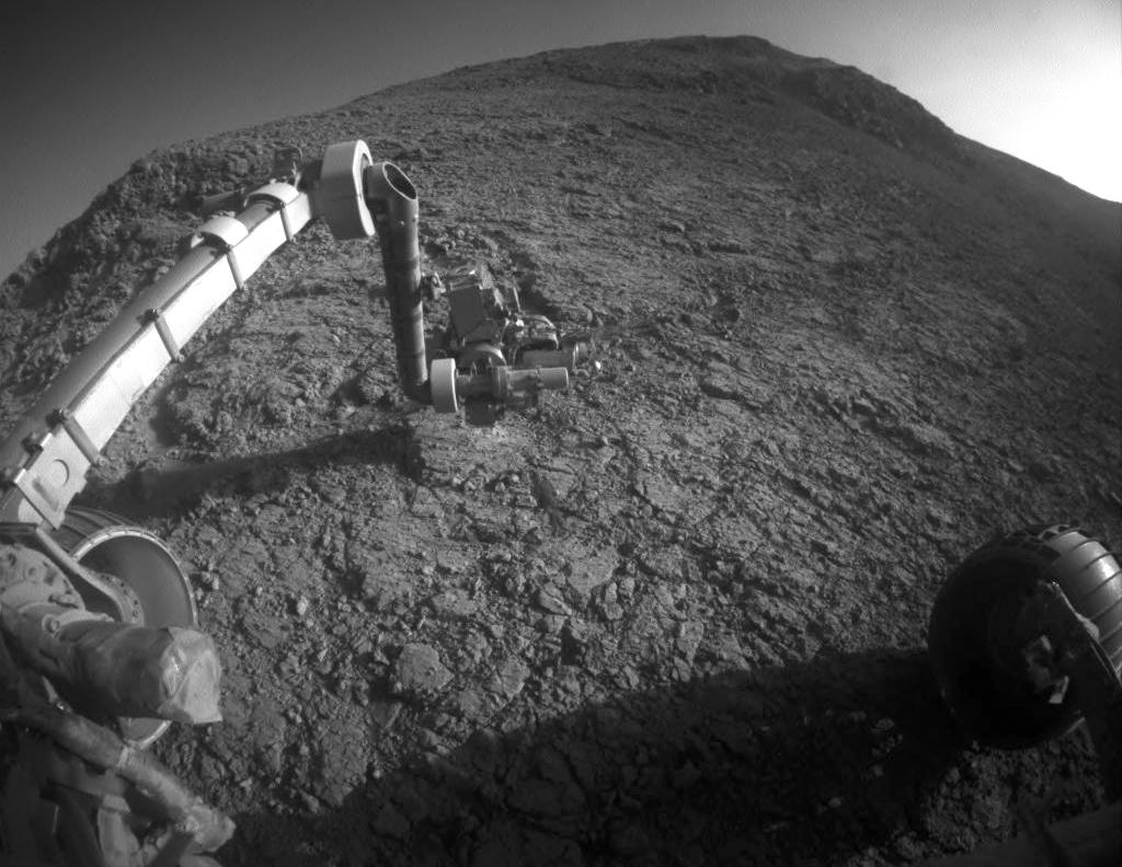 curiosity-rover-mars-potts.jpg