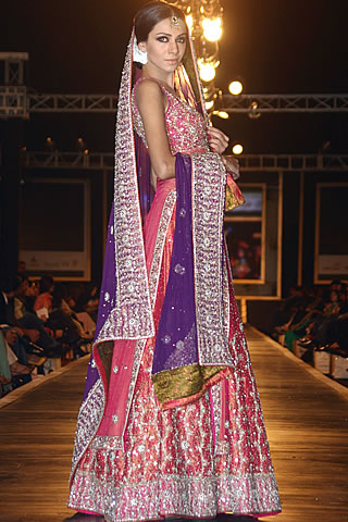 mehdi_bridal_couture_week_2010_5.jpg