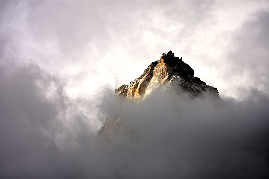 Evening-glow-of-Passu-Cones.jpg