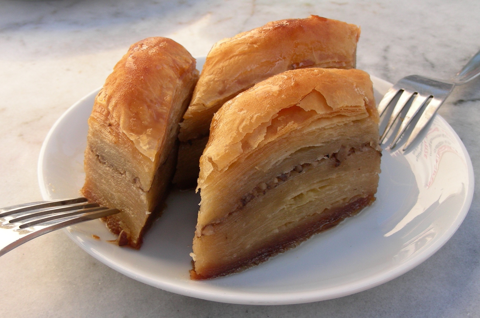 Baklava_-_Turkish_special,_80-ply.JPEG