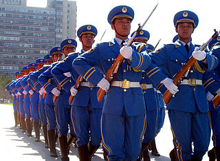 320px-Chinese_military_honor_guard.jpg