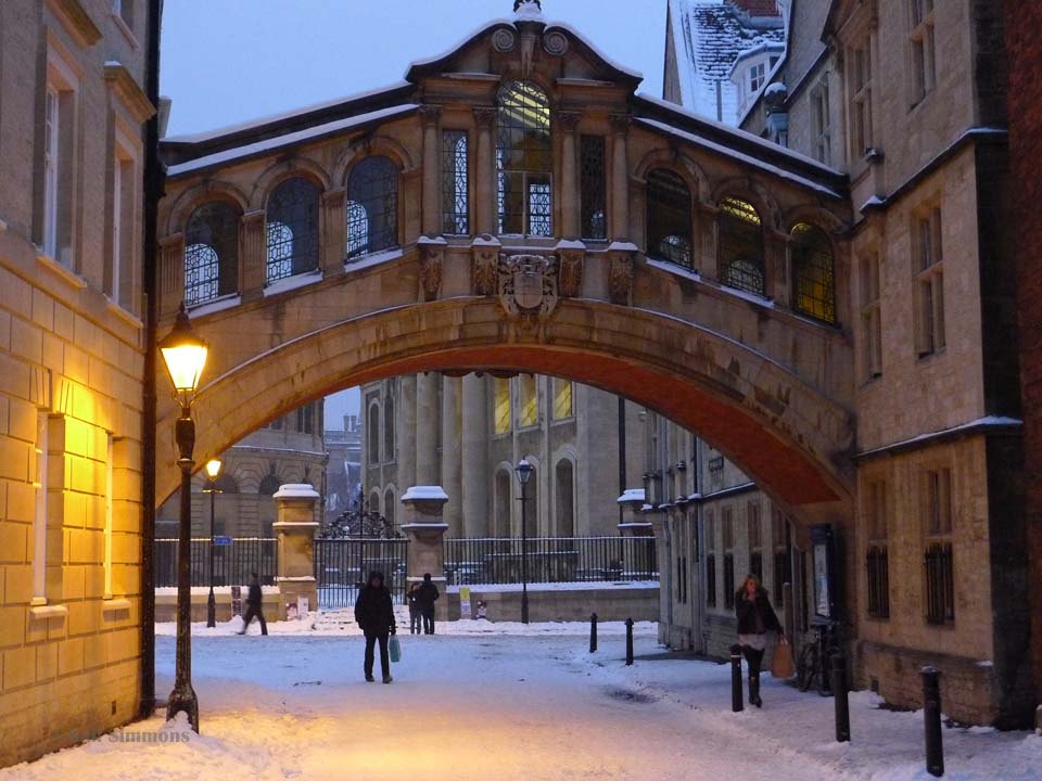 oxford-bridge-of-sighs-lo-res.jpg