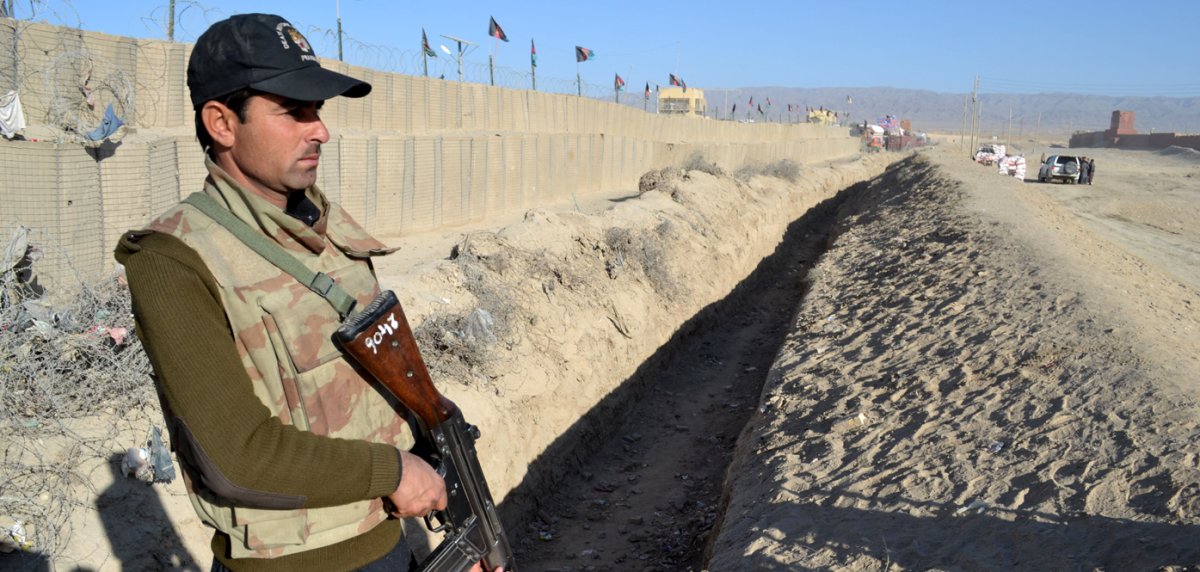 Security-trench-along-Pakistan-Afghanistan-border-nearly-complete.jpg
