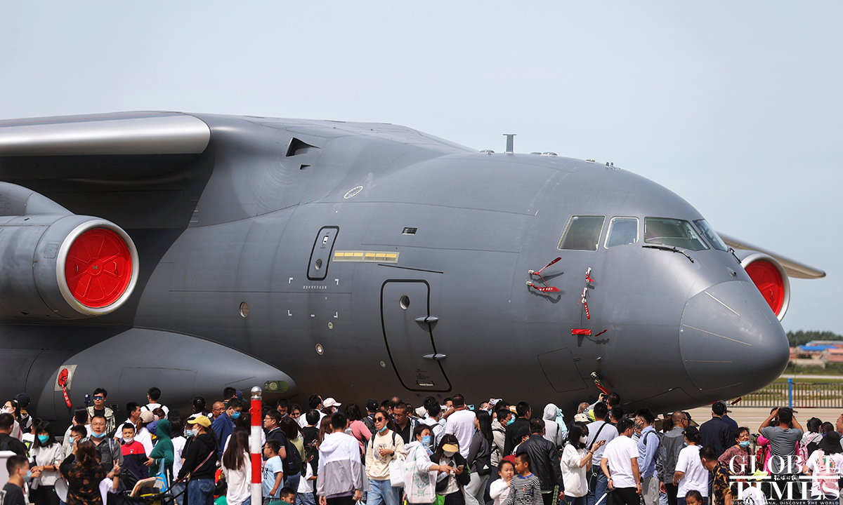 About 140,000 spectators gathered at Dafangshen Airport in Changchun for the PLA Air Force open day event on Sun. The audience was mesmerized by the flight performances of various types of aircraft and the display of star jets including YU-20, H-6, J-10C and KJ-500. Photo: Cui Meng
