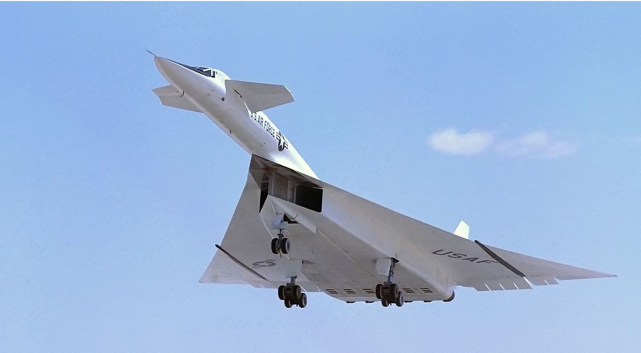 1280px-north_american_xb-70_above_runway_ecn-792.jpg