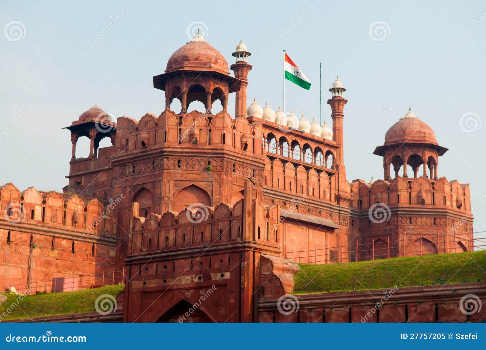 red-fort-india-27757205.jpg