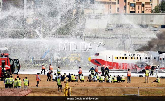 mumbai-airport-mid-day_650x400_41489124061.jpg