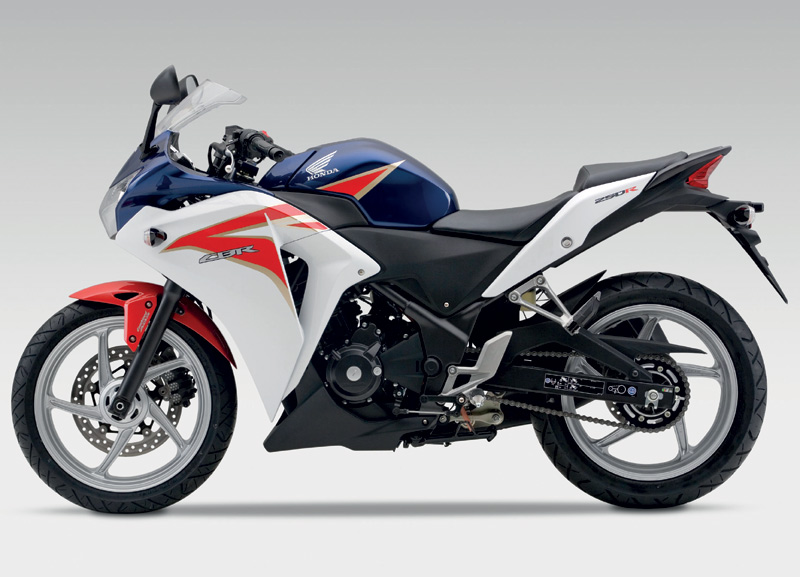 04honda-cbr250.jpg