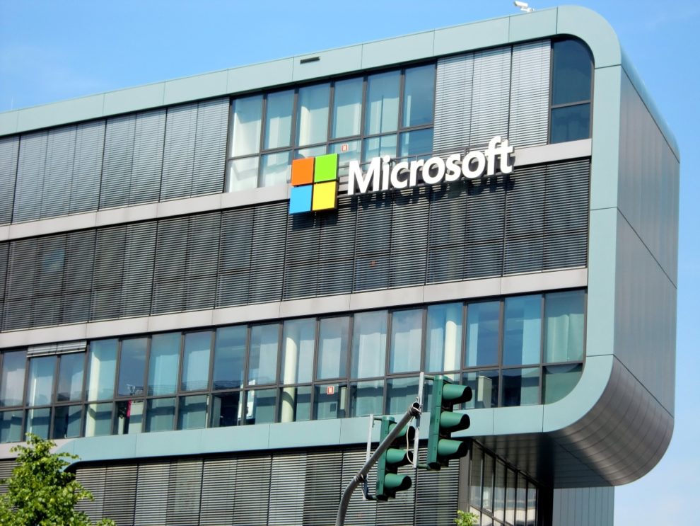 Microsoft_buildings_EU-990x743.jpg