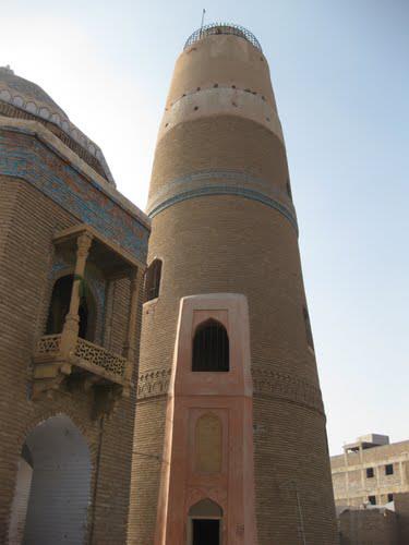 Masoom+Shah+tomb,+Sukkur,+Sindh.jpg