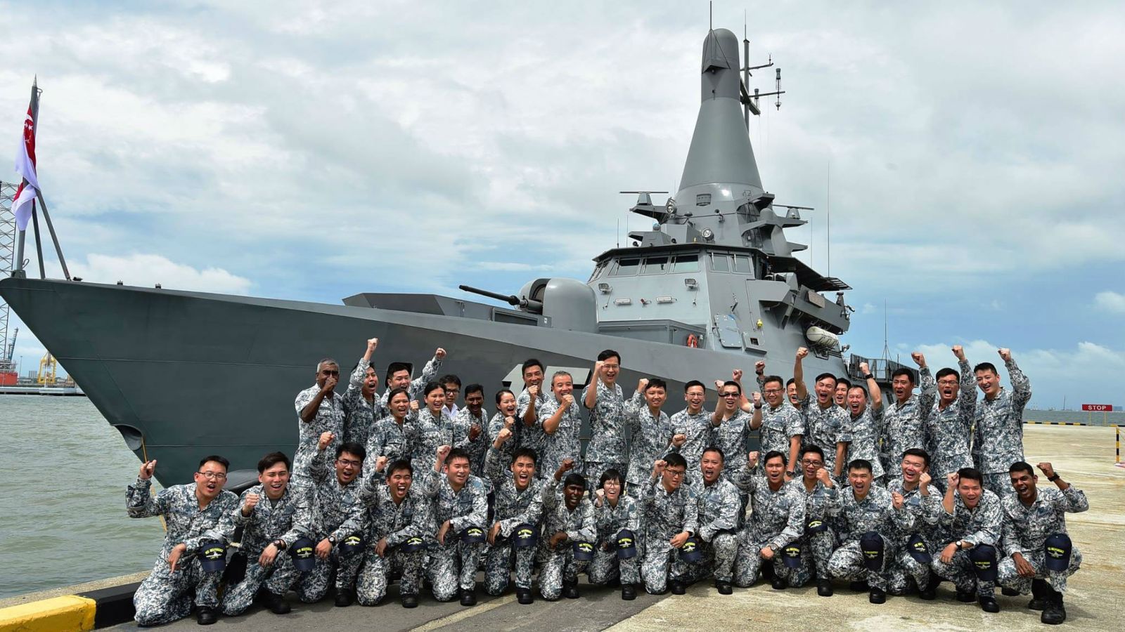 singapore%20navy%20independence%2016x9.jpg