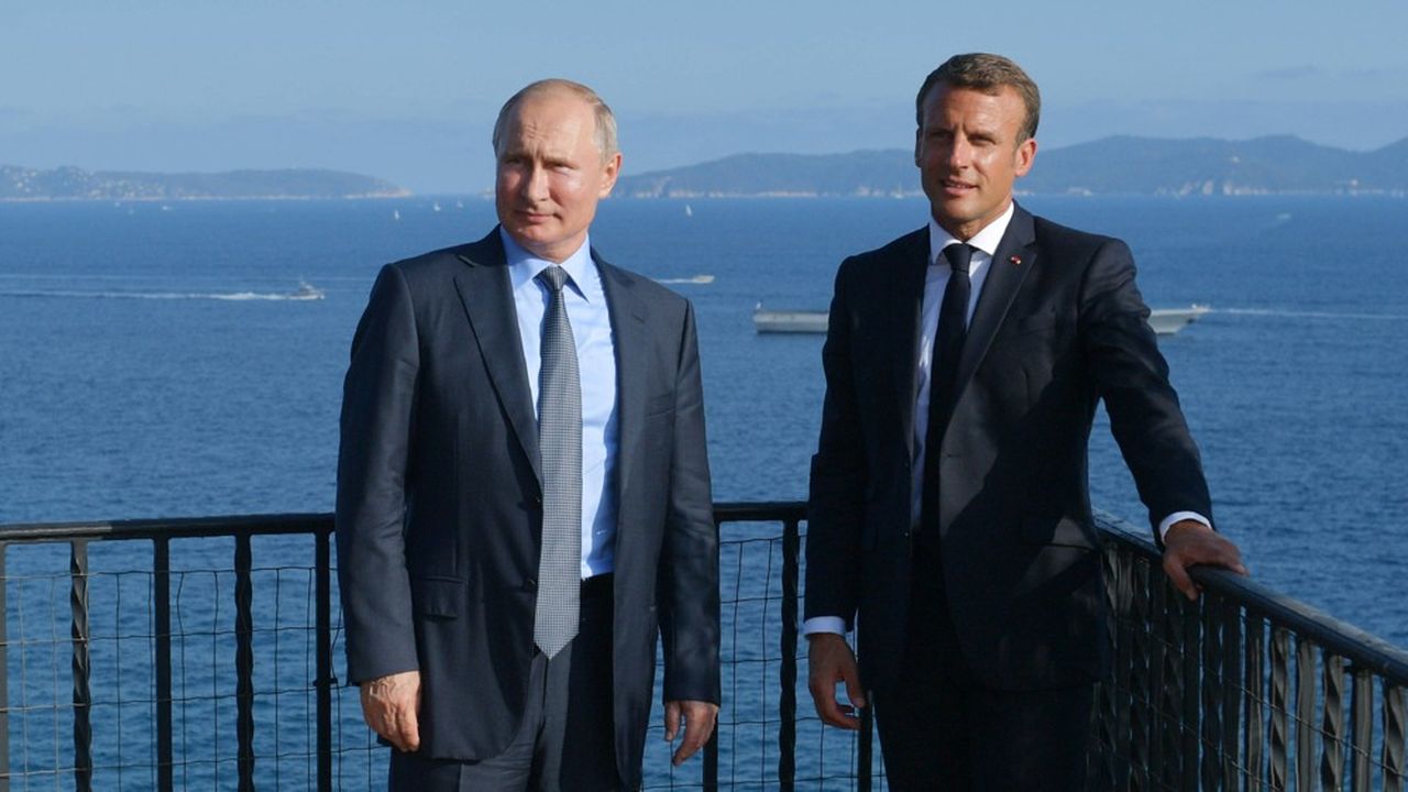Emmanuel Macron et Vladimir Poutine au fort de Brégancon le 19 août 2019.
