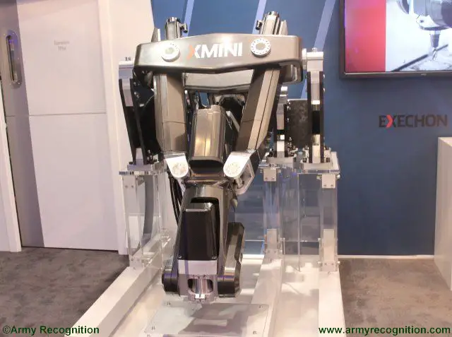 New_XMini_Robotic_Manufacturing_System-introduced_by_Exechon_at_IDEX_201_640_001.jpg