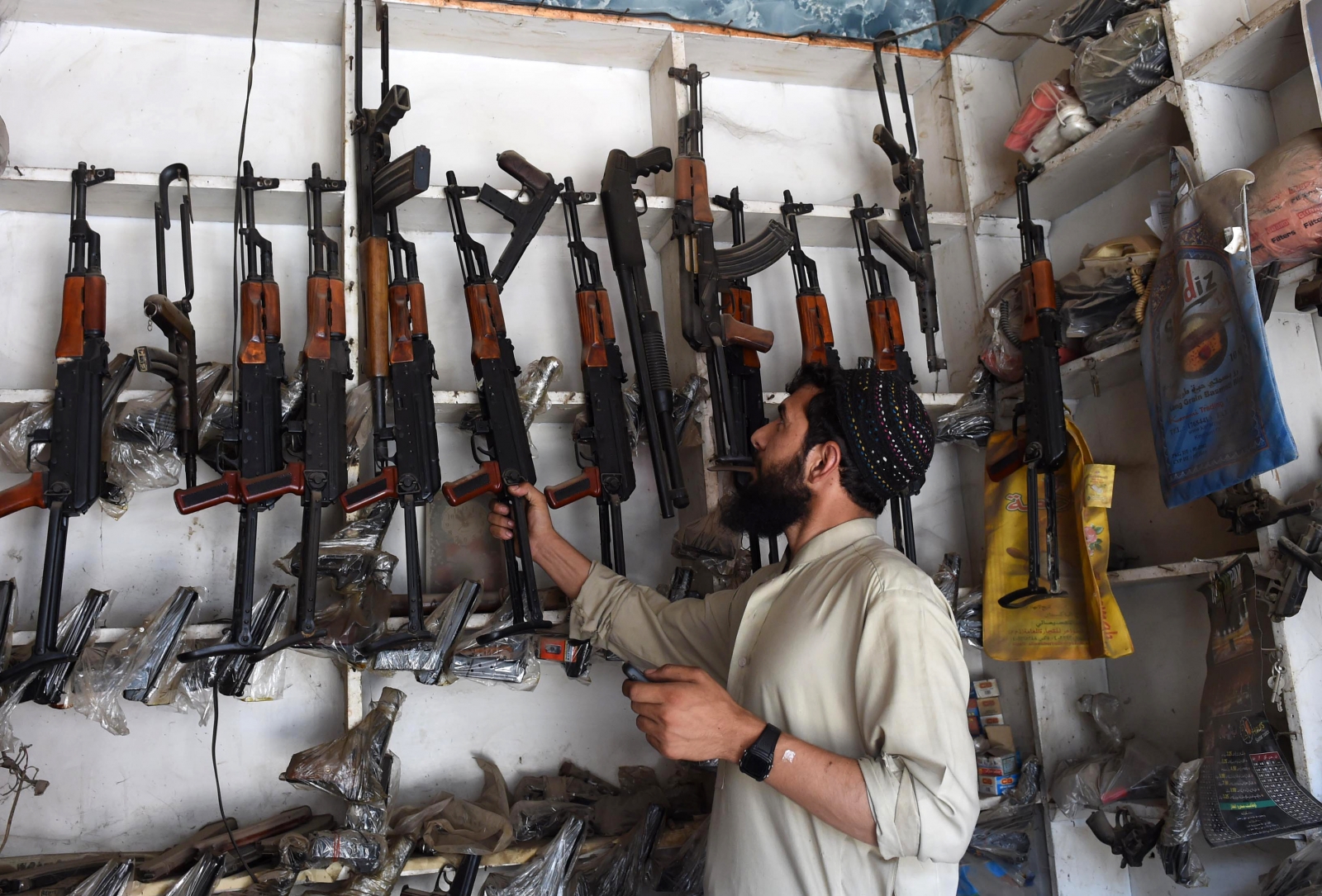 pakistan-gunsmith.jpg