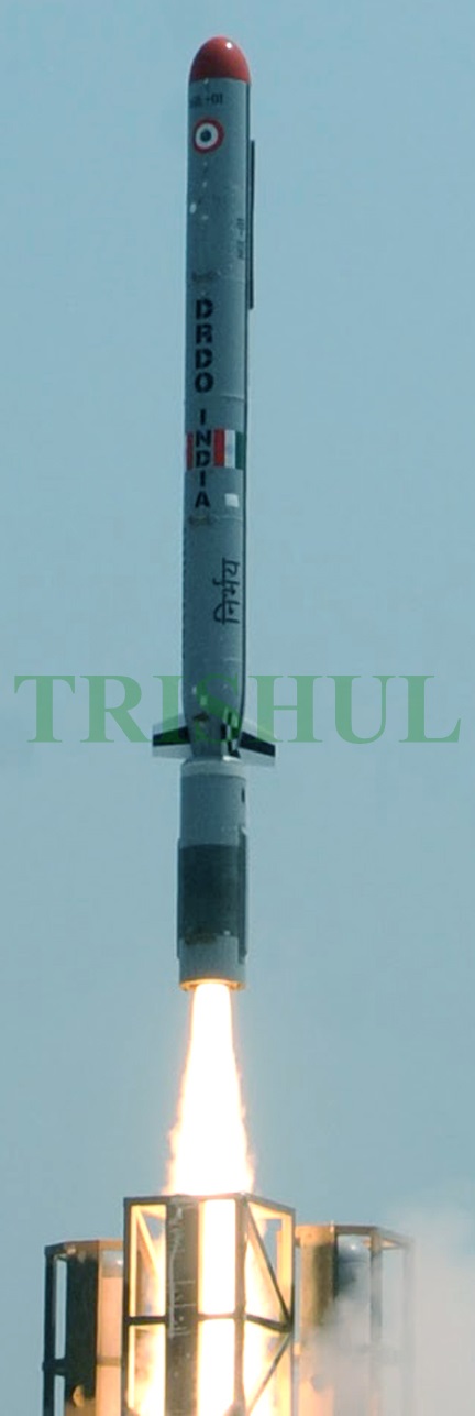 Nirbhay+Cruise+Missile's+Maiden+Launch+on+March+12,+2013-2.jpg