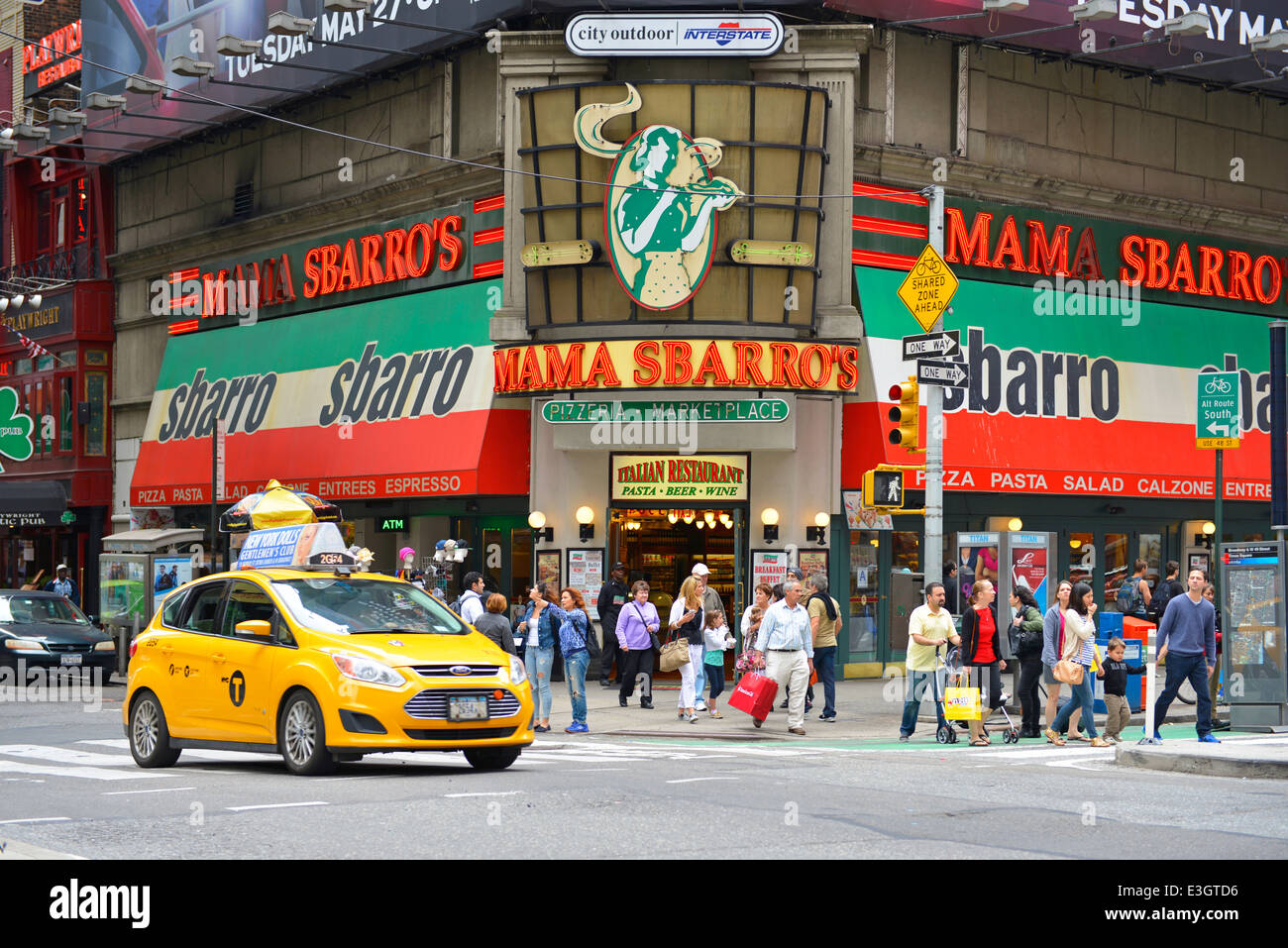 sbarro-mama-sbarros-times-square-new-york-E3GTD6.jpg