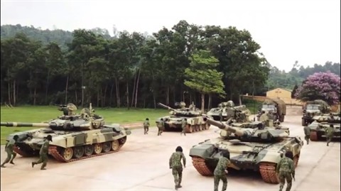 anh-hiem-ve-xe-tang-t-90-moi-cung-cua-viet-nam-hinh-8.jpg