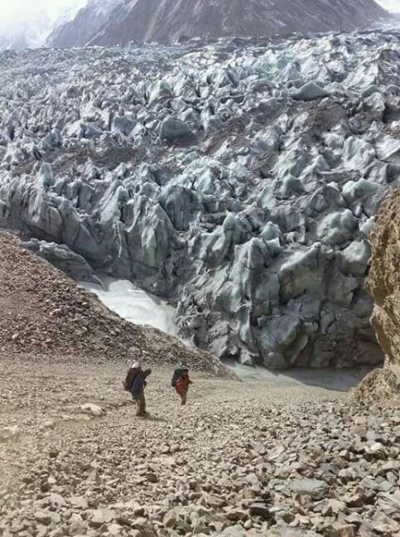 glacier-monitoring-team-heading-to-khordopin-glacier-1549615088.jpg
