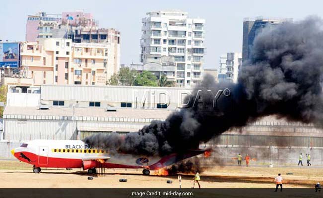 mumbai-airport-mid-day_650x400_81489123947.jpg