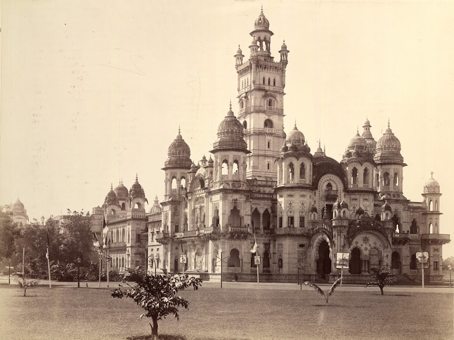 1890LaxmiVilasPalace.jpg