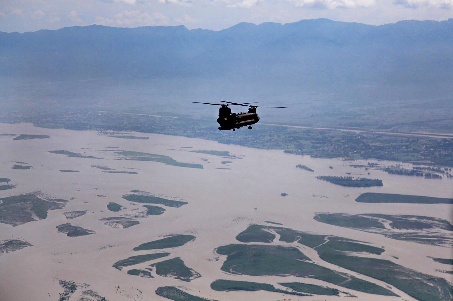 pakfloods-ch47.jpg