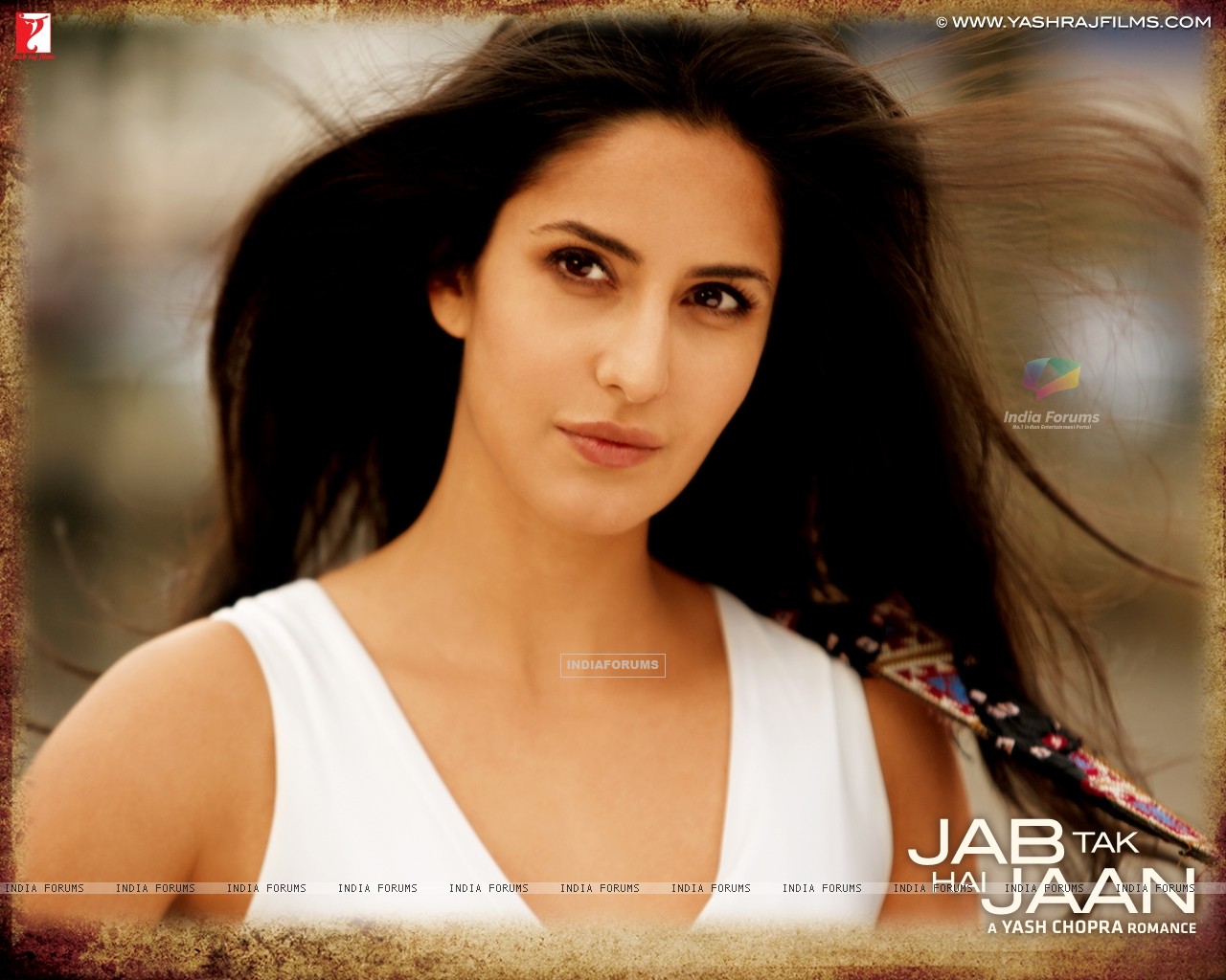 232802-katrina-kaif-in-jab-tak-hai-jaan.jpg