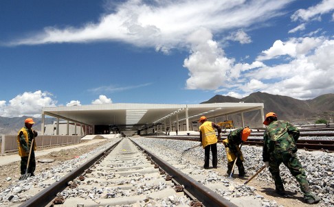 china_tibet_railway_xhg805_4488223.jpg