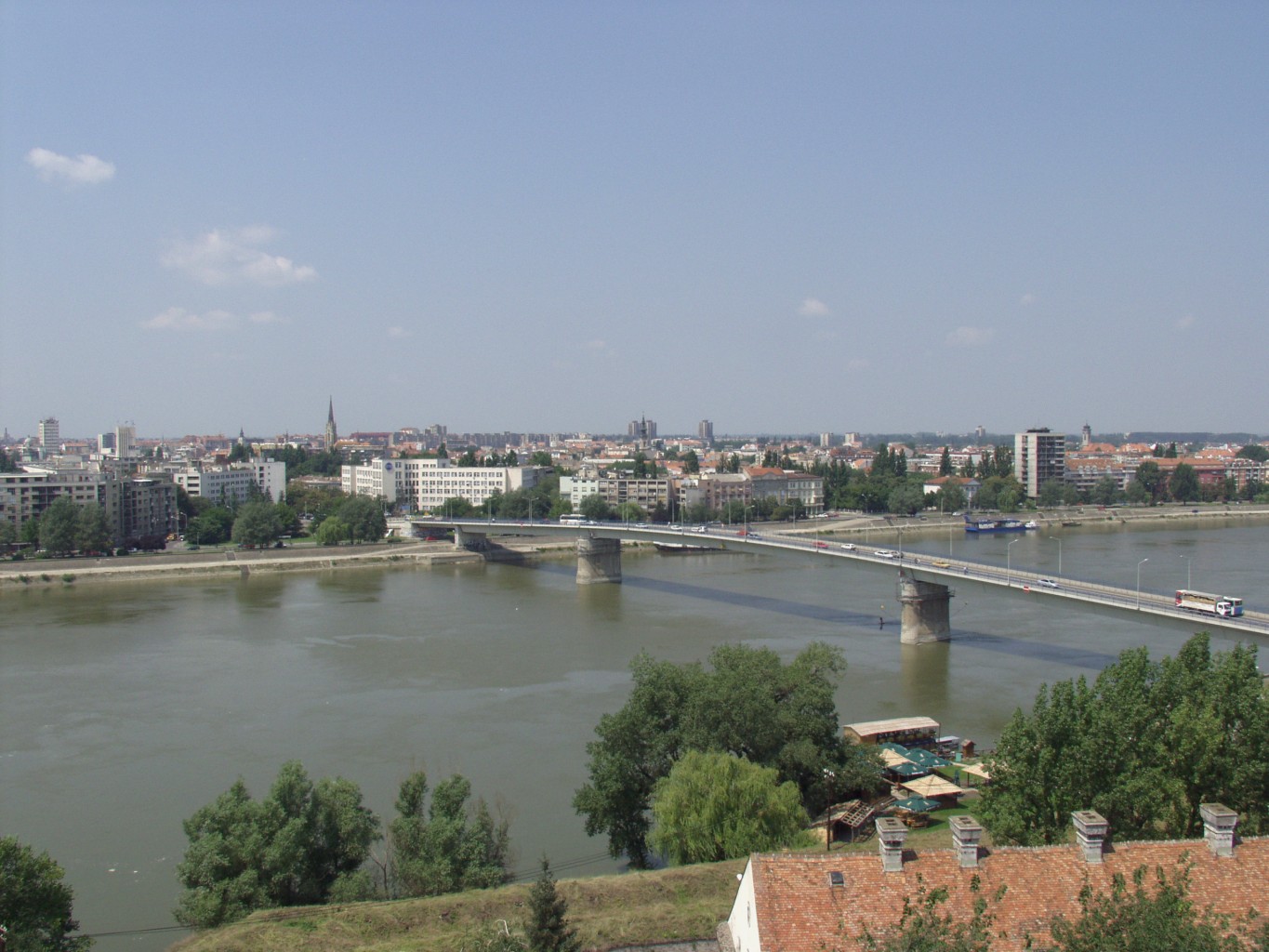 Donau_bei_Novi_Sad.jpg